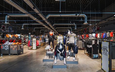 adidas Store – Zusestrasse 7, Brunnthal.